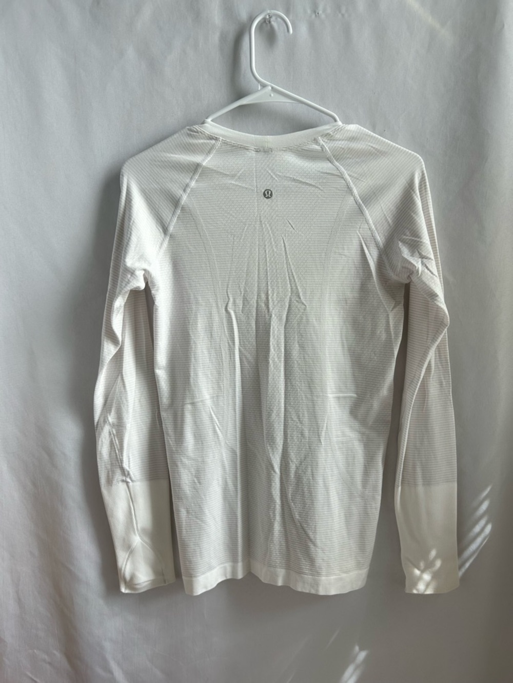 Lululemon Swiftly Tech Long Sleeve Shirt - Picture 4 of 4